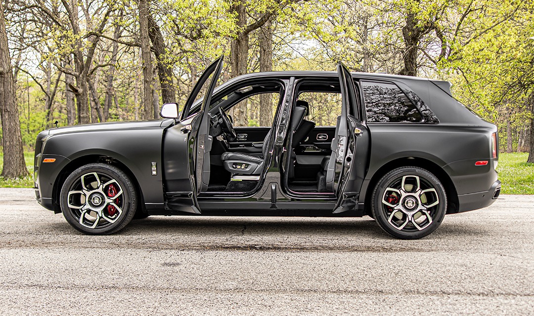 Rolls-Royce Cullinan 2024 thumbnail 3