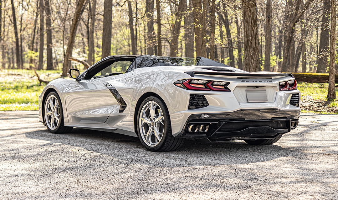 Corvette C8 2024 (White) thumbnail 3