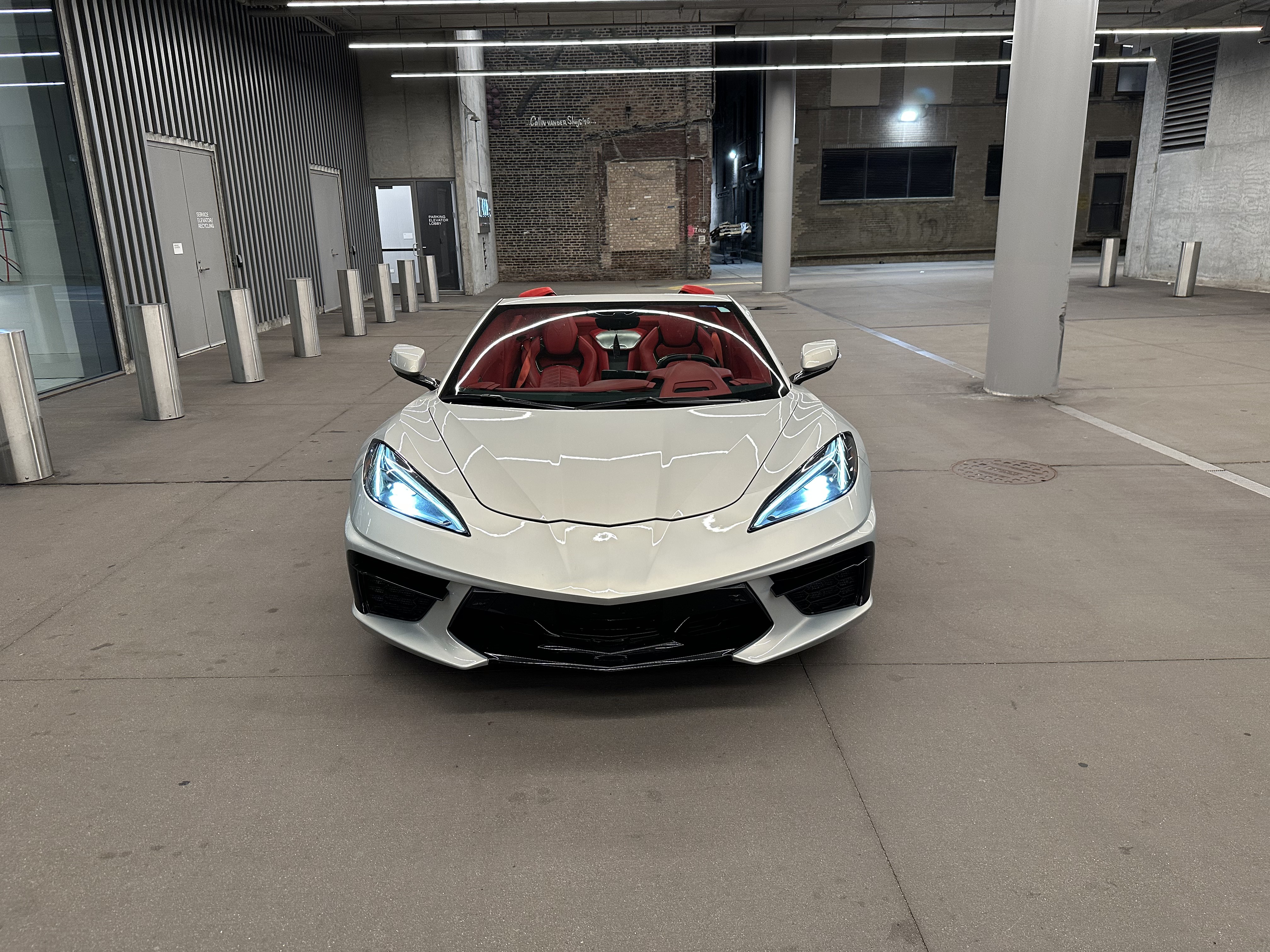 Corvette C8 2020 thumbnail 2