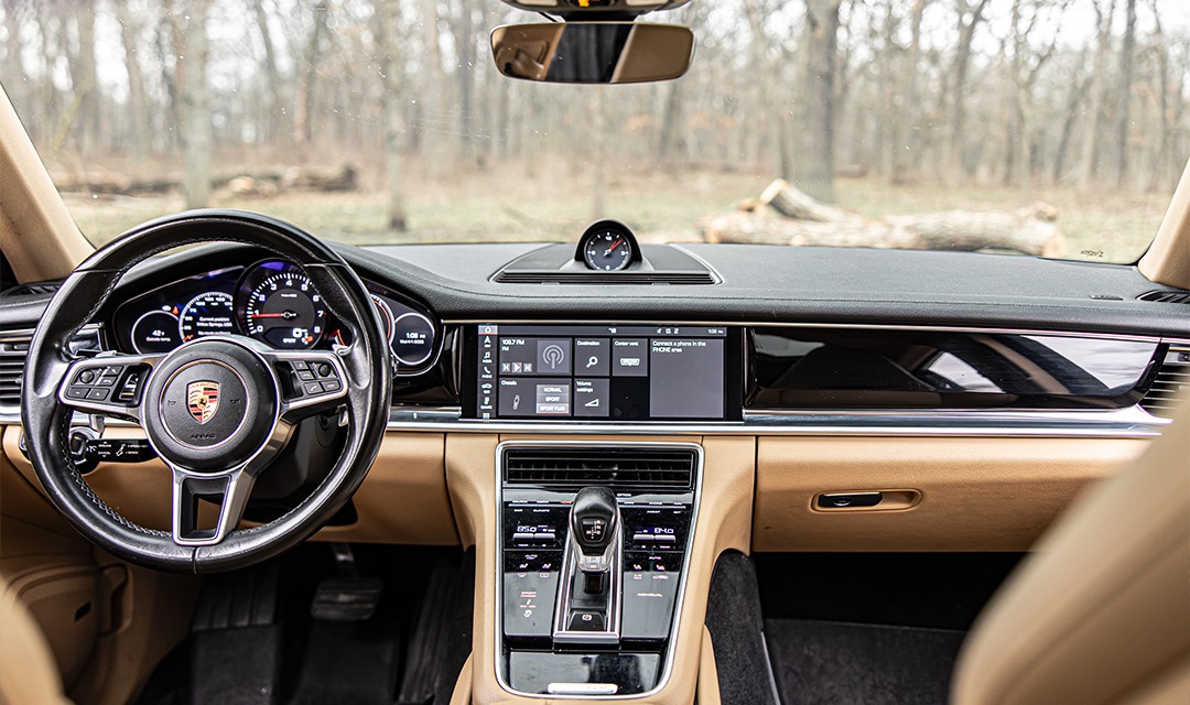 Porsche Panamera 2024 thumbnail 2