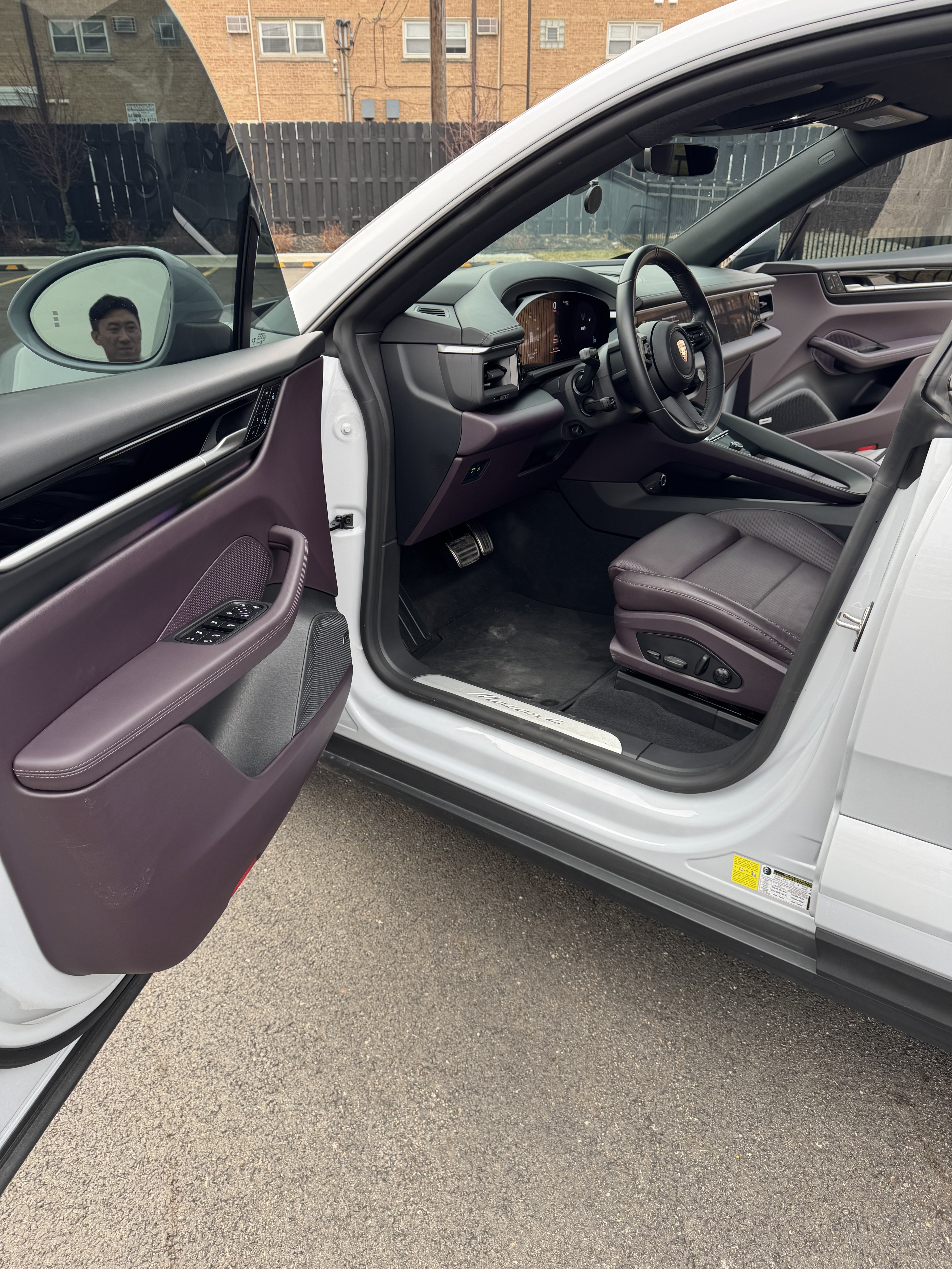 Porsche Macan Electric thumbnail 5