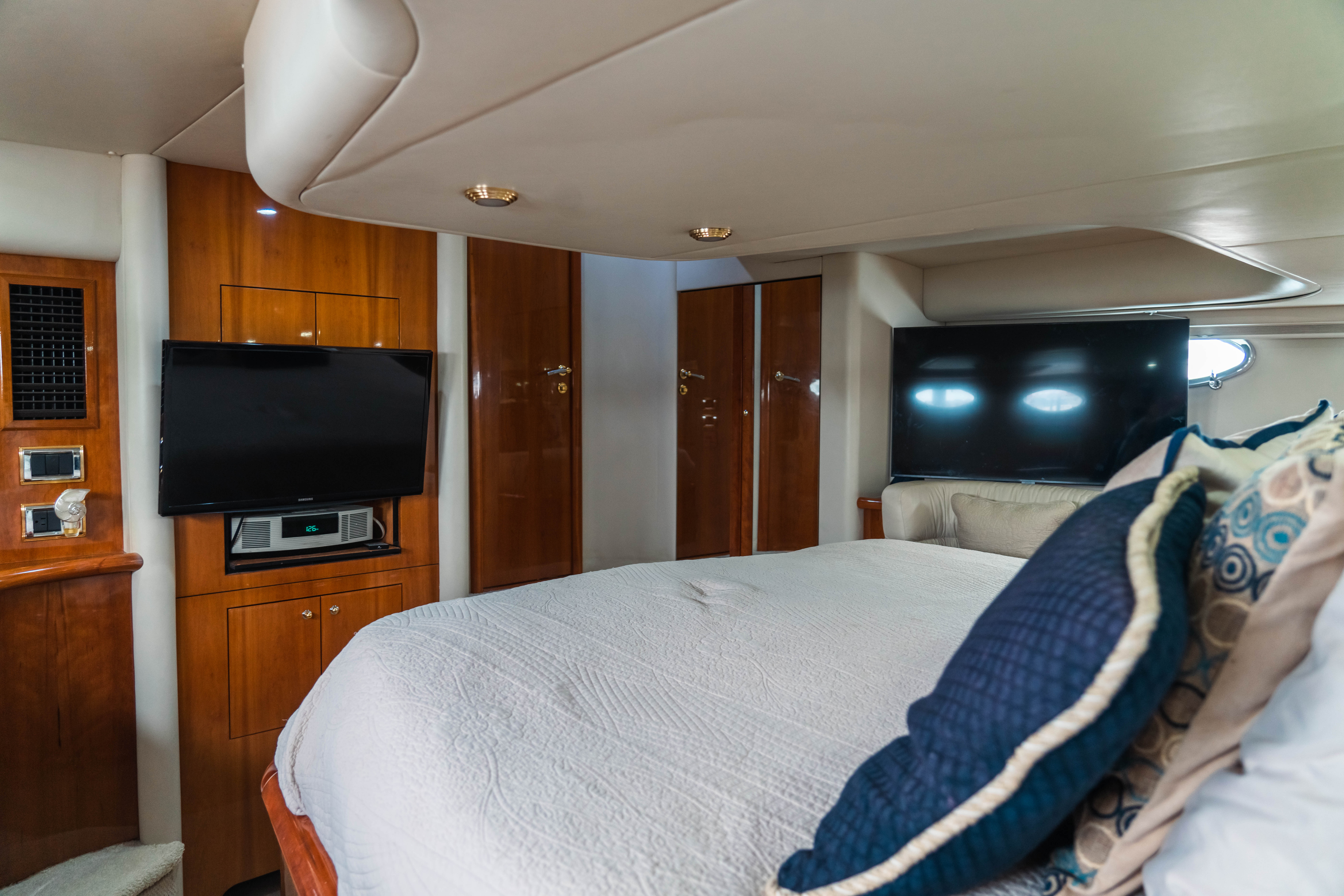 Sunseeker Predator 60ft thumbnail 12