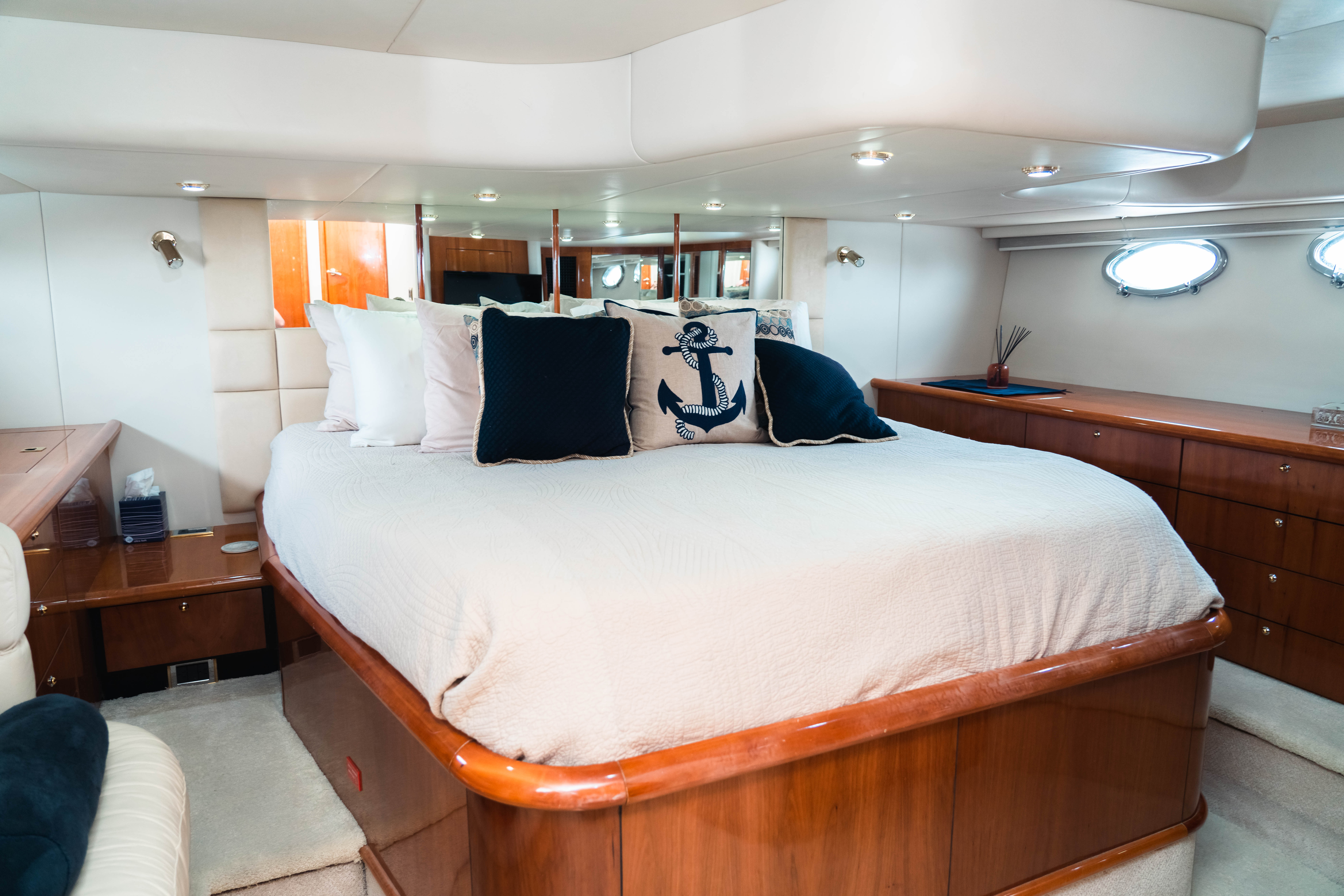 Sunseeker Predator 60ft thumbnail 13