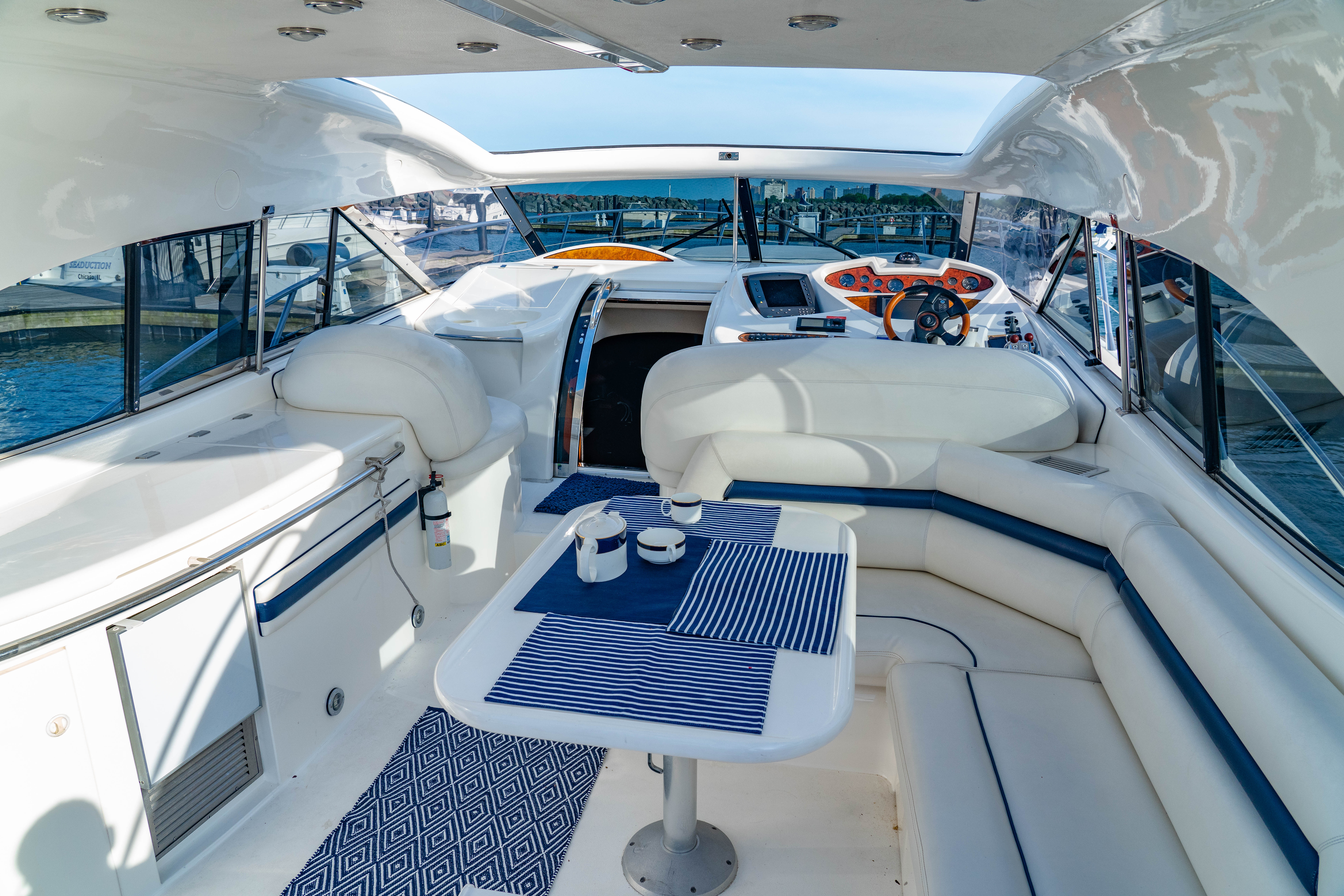 Sunseeker Predator 60ft thumbnail 9